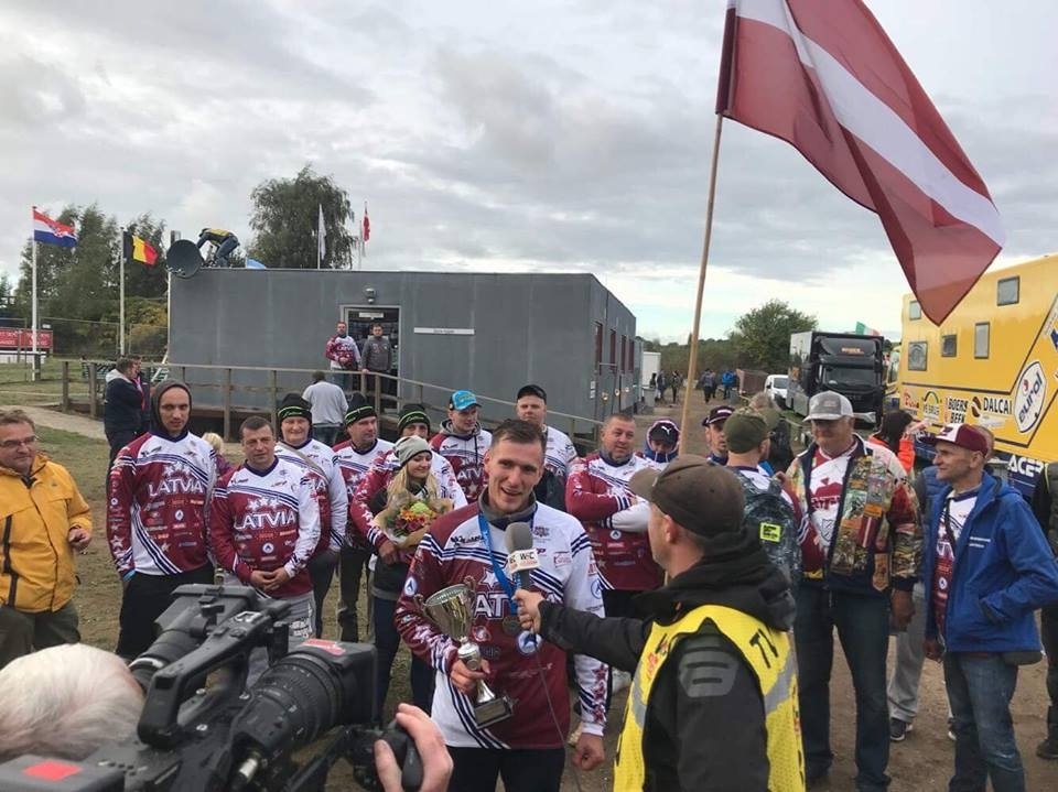 Mūsu motosportisti Nāciju kausa izcīņā.
Autors: no personiskā arhīva