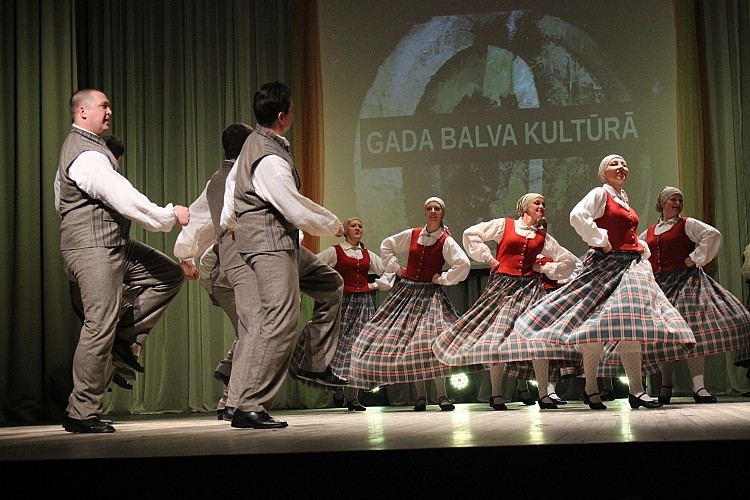 Autors: no arhīva