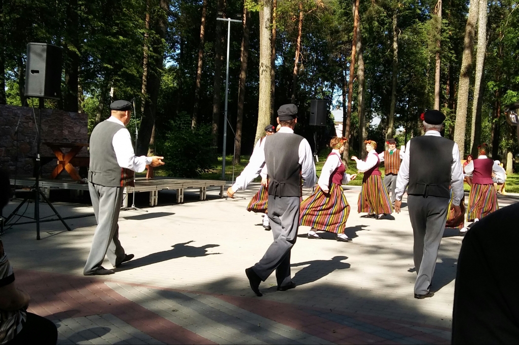 Autors: Pārsla Konrāde