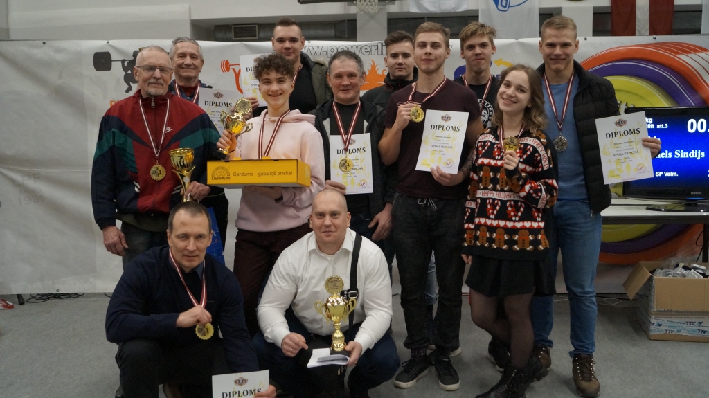 2019.gada sezonu “Gulbenes K.S.P.” noslēdz ar piedalīšanos Latvijas čempionātā klasiskajā spēka trīscīņā. 
Autors: no personiskā arhīva