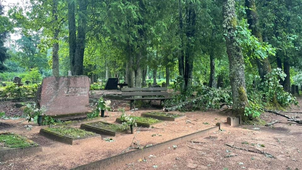Tirzas Kancēna kapi.
Autors: Līga Āpša