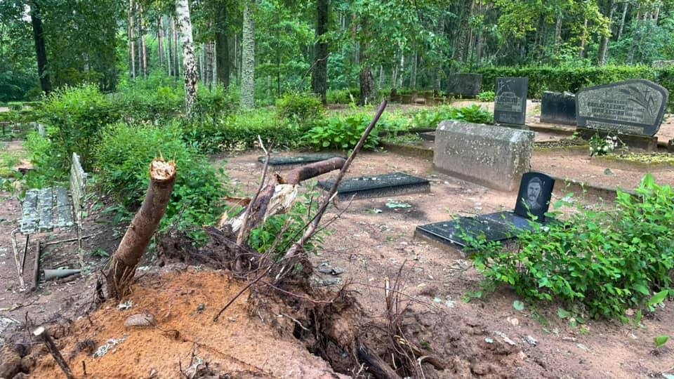 Tirzas Kancēna kapi.
Autors: Līga Āpša