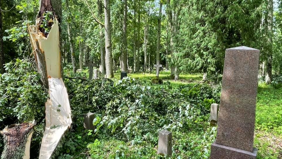 Tirzas Kancēna kapi.
Autors: Līga Āpša