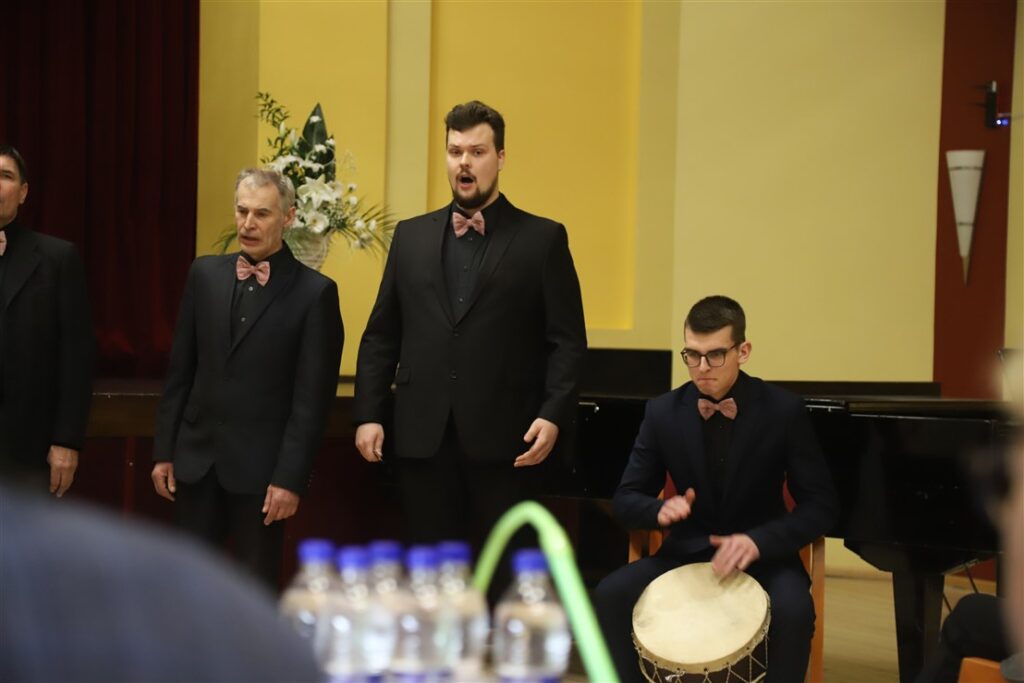 Lejasciema kultūras nama jauktais vokālais ansamblis “Akcents”