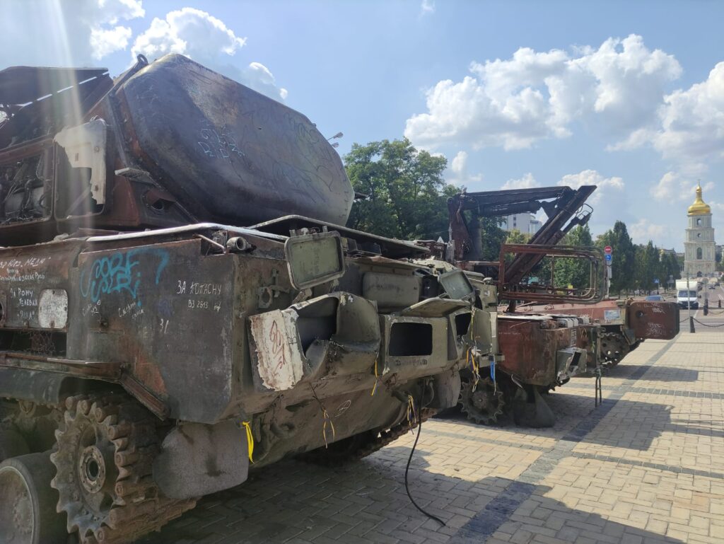 Iznīcinātā okupantu tehnika Kijivas centrā.
Autors: Foto: no privātā arhīva