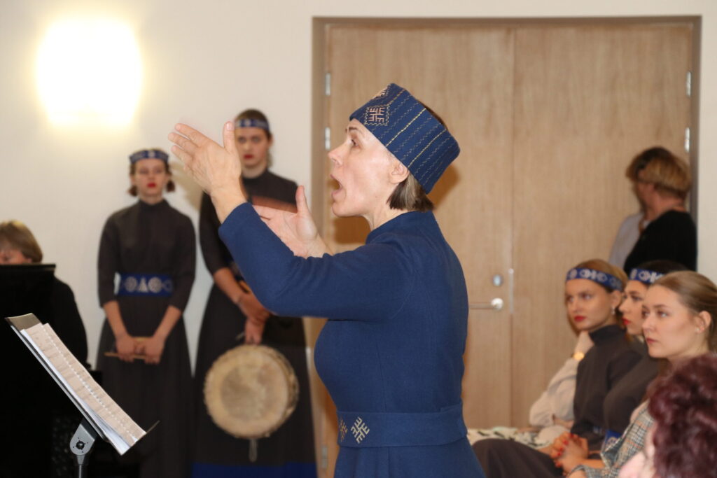 Kora “Liede” dalībnieces diriģente Ligita Plešanova-Jarusova raksturo kā ļoti aktīvas, sirsnīgas, atvērtas.
Autors: Foto: Dace Plaude
