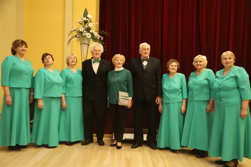Lejasciema kultūras nama jauktais senioru vokālais ansamblis “Satekas”