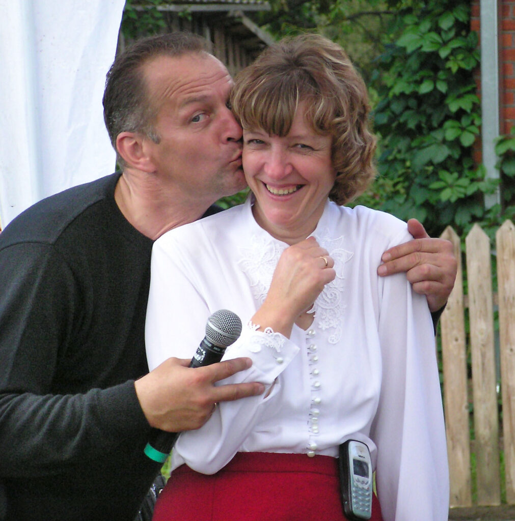 Gaida bānīša 100 gadu jubilejas pasākumā 2003.gadā kopā ar aktieri un dziedātāju Gunti Skrastiņu.
Autors: Foto: no "Dzirksteles" arhīva