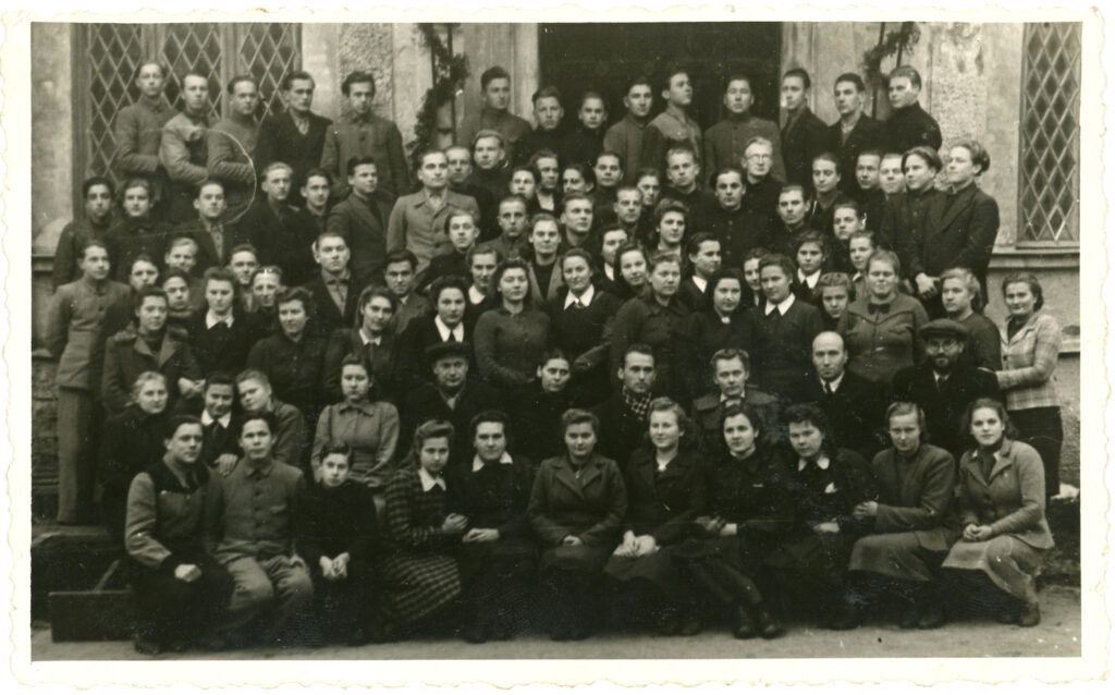 STĀMERIENAS lauksaimniecības tehnikuma izlaidums 1948. gadā.
Autors: FOTO: A.ERCIS