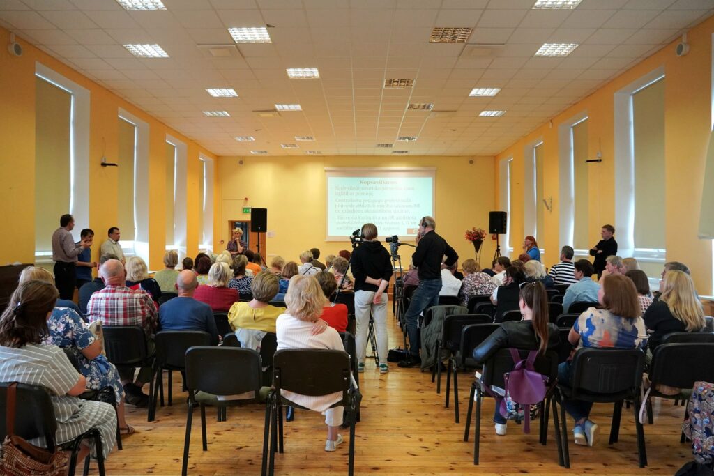 Autors: Foto: no vēstures un sociālo zinību skolotāju biedrības arhīva.