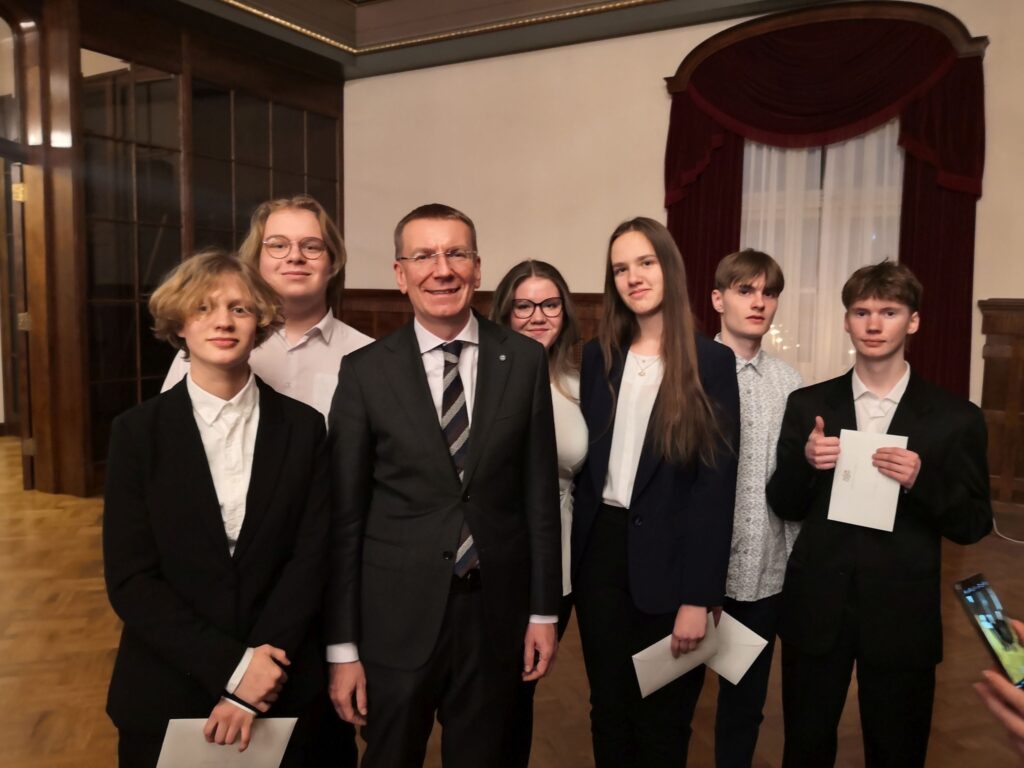 Dzirkstele.lv raksta attēla aizvietotājs